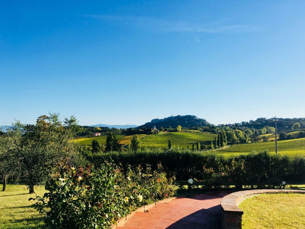 圣巴托洛梅奥住宿加早餐酒店 Montepulciano Stazione 外观 照片